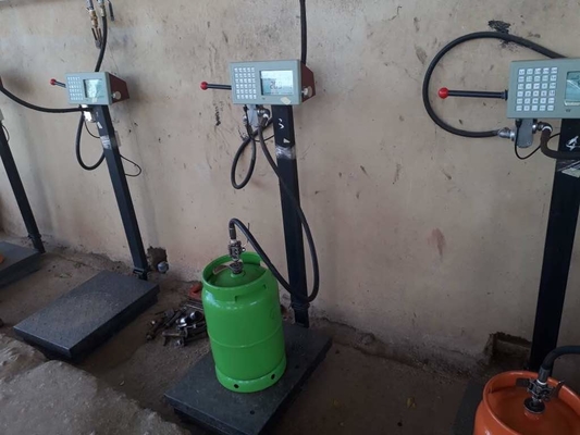 échelle à cuire anti-déflagrante automatique de LPG de machine de remplissage du gaz 2-120kg pour le cylindre de gaz
