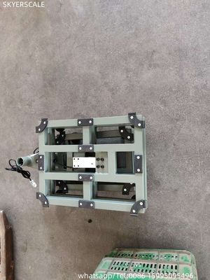 Carbon Steel Platform Weighing Scale 40x50cm 300kg Digital Platform Bench Scale For Warehouse